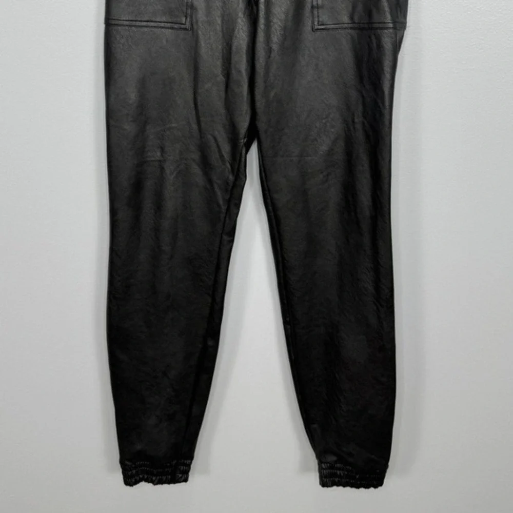 Spanx Faux Leather Jogger Pants Size Medium Black Pull On High Rise Casual Chic - Picture 5 of 11